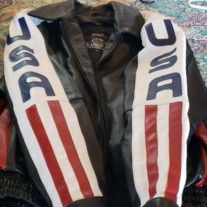 Mens Leather patriotic  motorcycle jacket check out the backside size xl